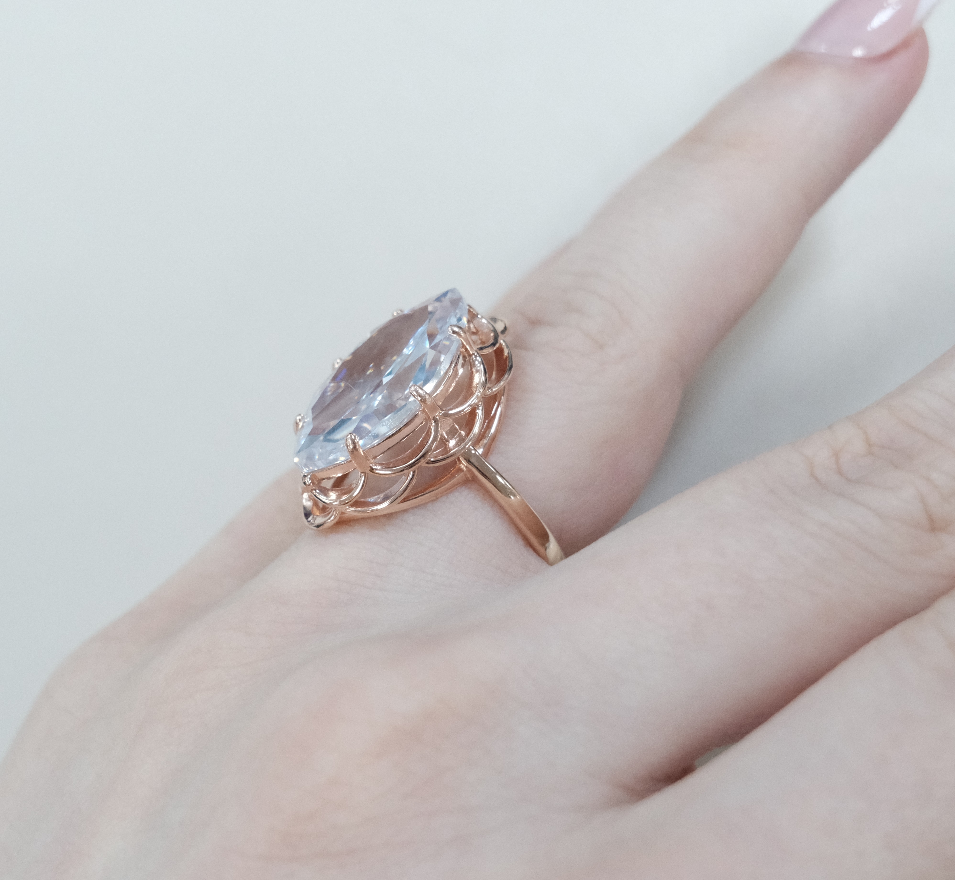 Серебряное кольцо с фианитом